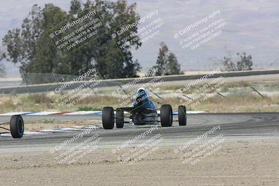 media/Jun-02-2024-CalClub SCCA (Sun) [[05fc656a50]]/Group 4/Qualifying/